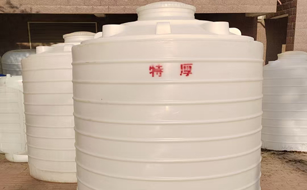 特厚清水塑料桶批量交付实录:强化结构应对严苛储运环境 特厚清水塑料桶批量交付实录:强化结构应对严苛储运环境